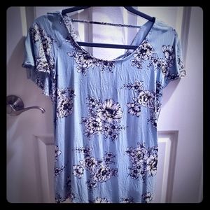 Maurices criss-cross sage floral top sz S